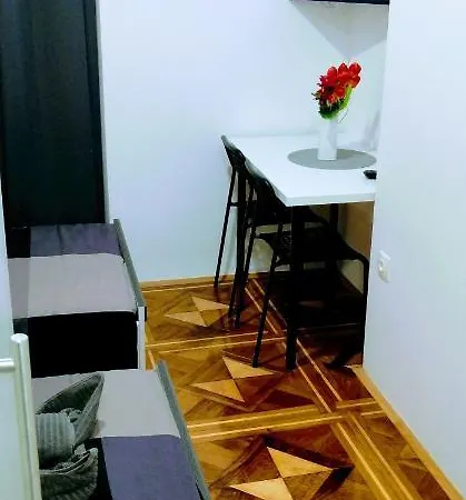 Zpula Center Studio Apartments Exterior photo