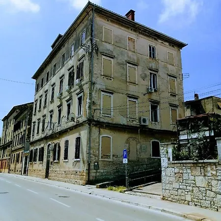 Zpula Center Studio Apartments Exterior photo